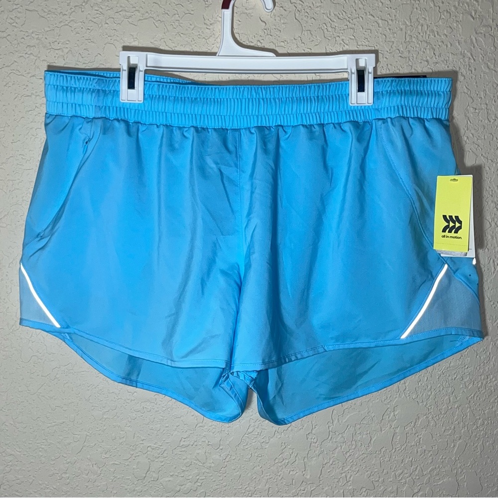 NWT all in motion Mid Rise run shorts